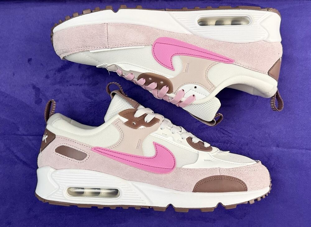 Authentic Men's 10.5 / WMN 12 Nike Air Max 90 Futura Platinum Violet FZ3619-019